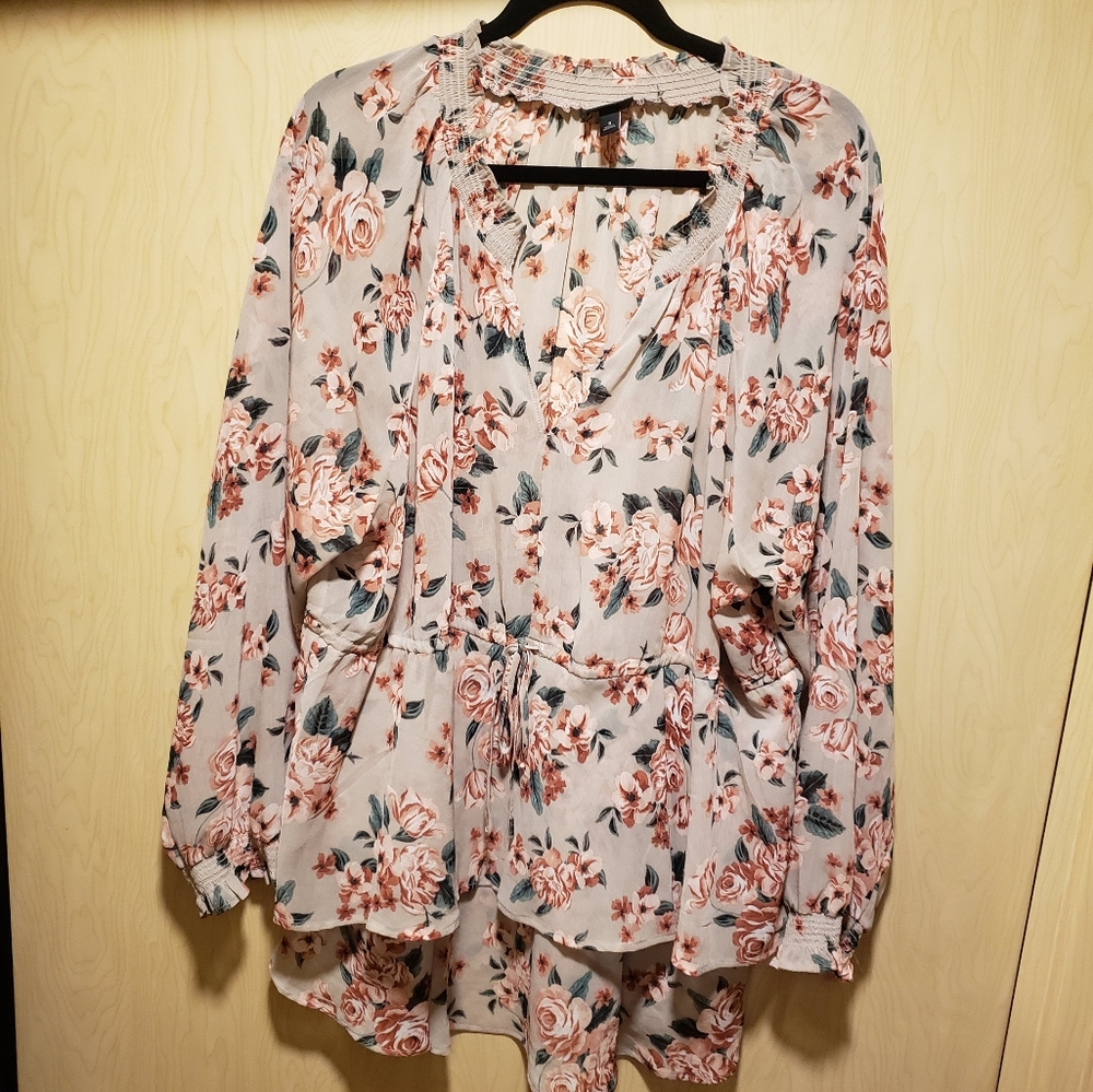 Floral hi lo top